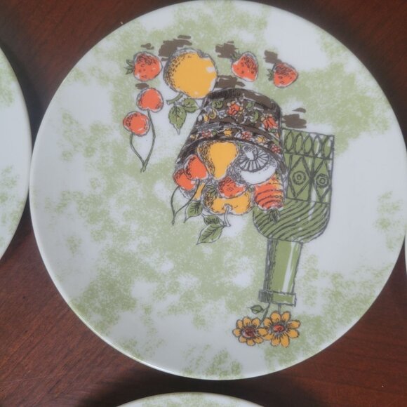 Vintage Texas warehouse Fruit & Wine Decorative Melamine Plates Saucers - Picture 2 of 4